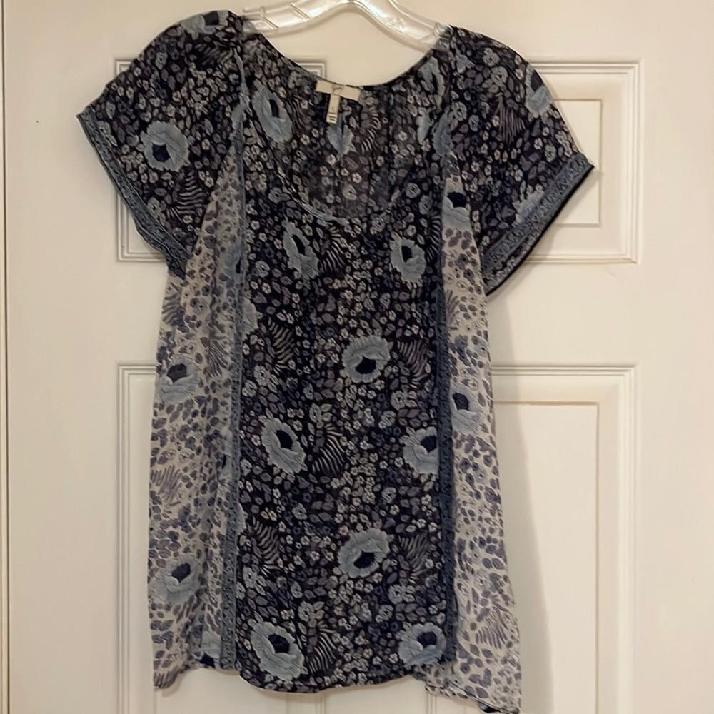 Joie multi blue sheer blouse 100% silk. Slightly worn